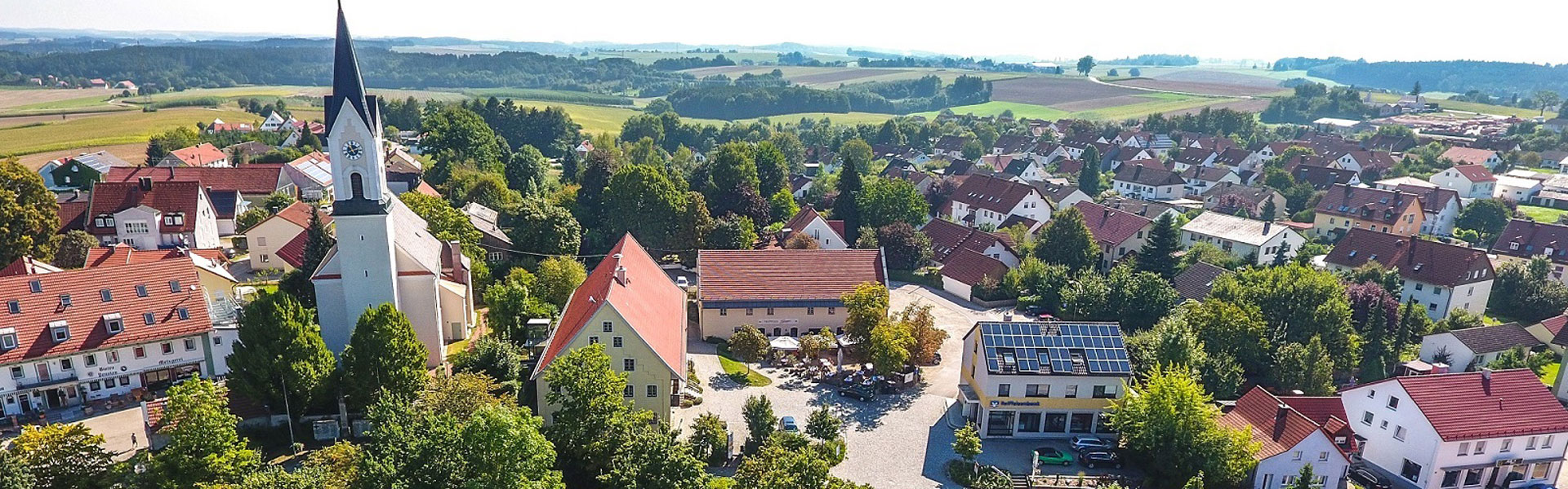 Header Gemeinde Attenkirchen (Luftbild)